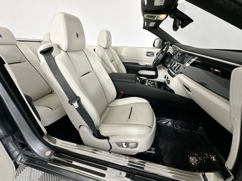 Certified 2016 Rolls-Royce Dawn image 27