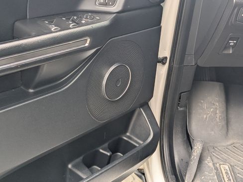 Used 2021 Ford Expedition XLT AWD/4WD image 15