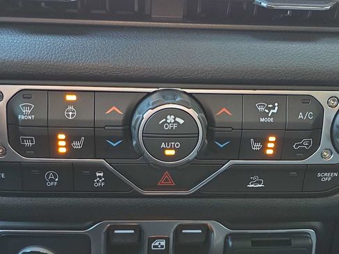 Used 2026 Jeep Wrangler Unlimited Sport AWD/4WD image 29