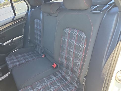 Used 2017 Volkswagen GTI S FWD image 21