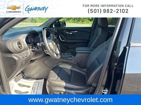 Used 2023 Chevrolet Blazer Premier FWD image 32