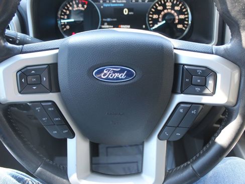 Used 2018 Ford F150 Lariat AWD/4WD image 31