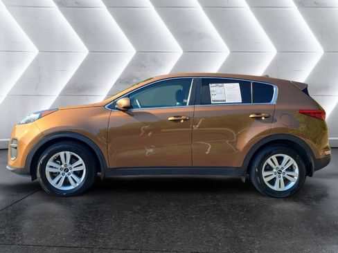 Used 2019 Kia Sportage LX image 2