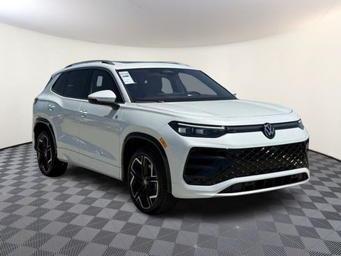 New 2026 Volkswagen Tiguan SEL R-Line AWD/4WD image 1