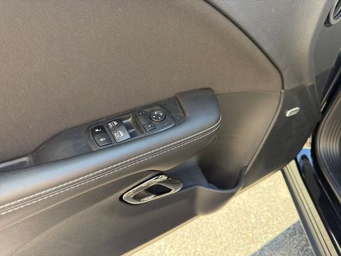 Used 2023 Dodge Challenger SRT Hellcat RWD image 11