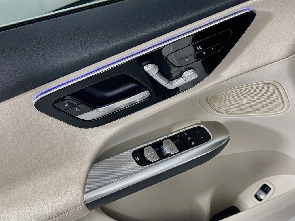 Certified 2026 Mercedes-Benz GLC 300 4MATIC image 23