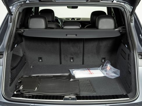 New 2026 Porsche Cayenne S AWD/4WD image 31