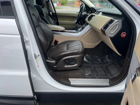 Used 2015 Land Rover Range Rover Sport HSE image 28