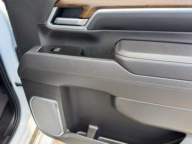 Certified 2026 Chevrolet Silverado 3500 High Country w/ Technology Package AWD/4WD image 27