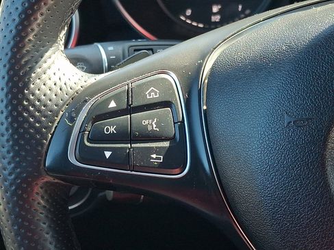 Certified 2019 Mercedes-Benz GLC 300 4MATIC image 22