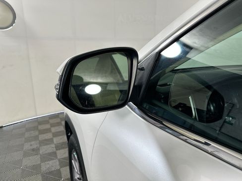 Used 2015 Toyota Highlander XLE FWD image 10