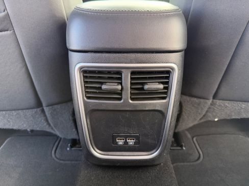 Used 2020 Chrysler 300 Touring w/ Sport Appearance Package image 30