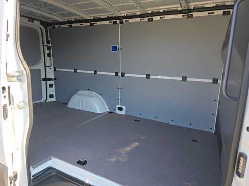 Used 2026 Mercedes-Benz Sprinter 2500 image 15