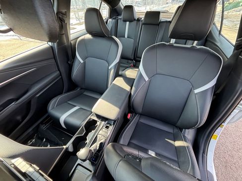 Used 2025 Toyota Camry SE image 37