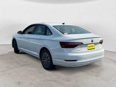 Used 2021 Volkswagen Jetta SE FWD image 6