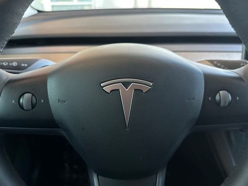 Used 2022 Tesla Model 3 Long Range AWD/4WD image 24