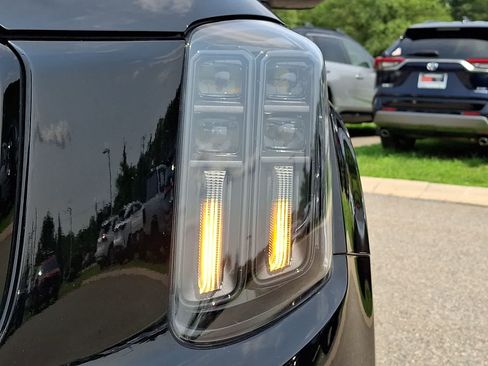 Used 2024 Kia Telluride EX X-Line AWD/4WD image 10