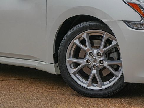 Used 2014 Nissan Maxima 3.5 SV w/ Premium Package image 3