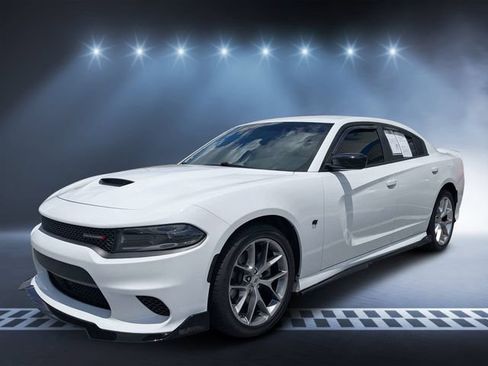 Used 2023 Dodge Charger GT w/ Technology Group RWD image 7