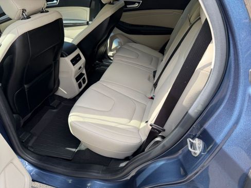Used 2019 Ford Edge Titanium w/ Equipment Group 301A AWD/4WD image 14