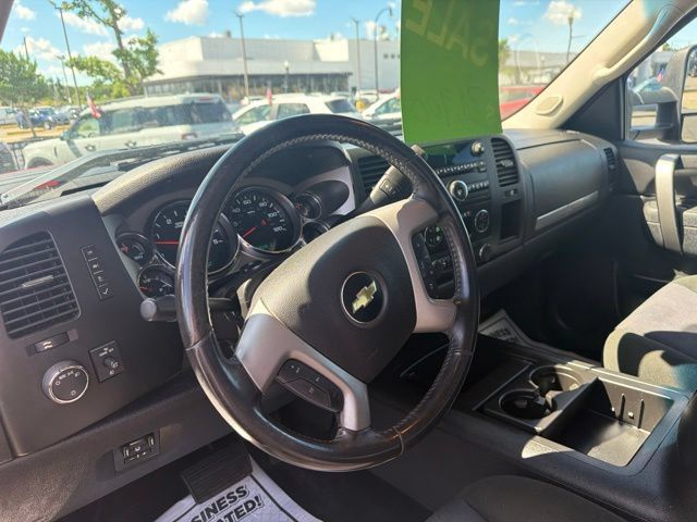 Used 2014 Chevrolet Silverado 2500 LT w/ Interior Plus Package AWD/4WD image 26