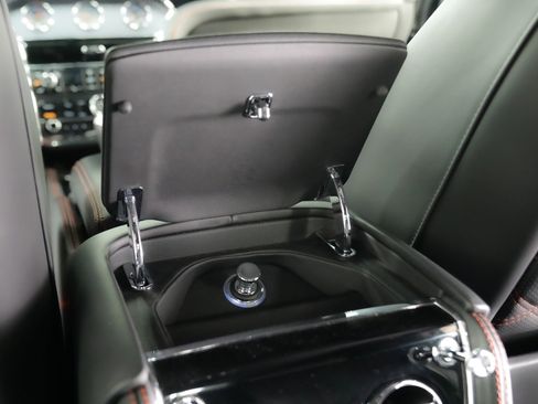 Used 2013 Bentley Mulsanne image 33