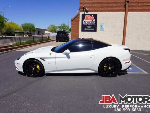 Used 2015 Ferrari California T image 55