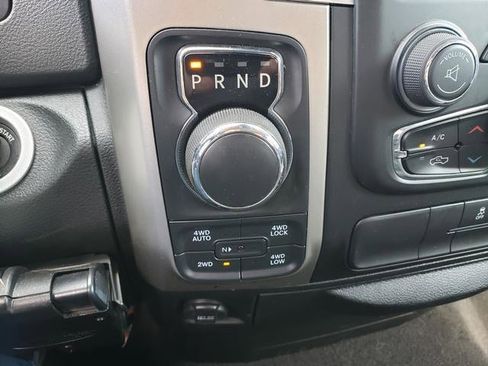 Used 2017 RAM 1500 Big Horn AWD/4WD image 25