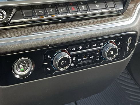 Used 2024 Chevrolet Silverado 1500 RST image 26