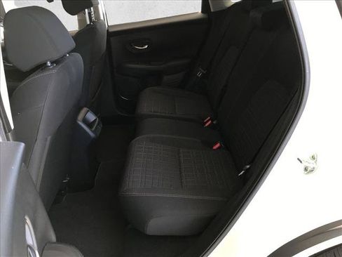 Certified 2024 Honda HR-V LX image 11