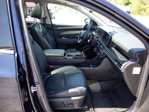 Used 2025 Hyundai Tucson Limited AWD/4WD image 24