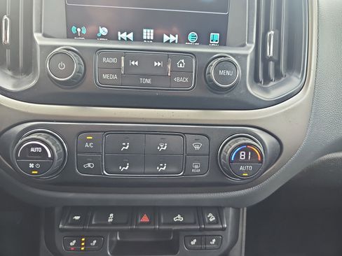 Used 2016 Chevrolet Colorado Z71 image 26