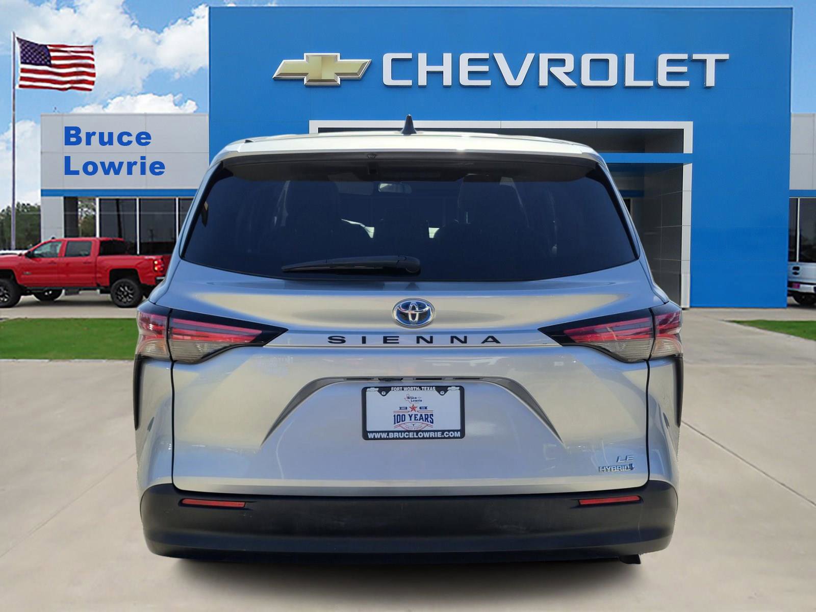 Used 2022 Toyota Sienna LE FWD image 6