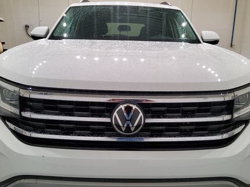 Used 2022 Volkswagen Atlas SE AWD/4WD image 2