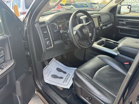 Used 2016 RAM 1500 Sport image 10