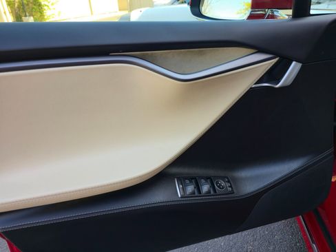 Used 2018 Tesla Model S 75D AWD/4WD image 13