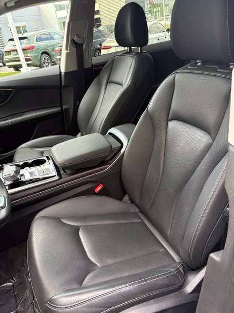 Certified 2023 Audi Q8 Premium Plus AWD/4WD image 13