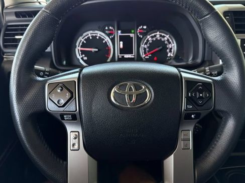 Used 2022 Toyota 4Runner TRD Sport w/ Technology Package AWD/4WD image 28
