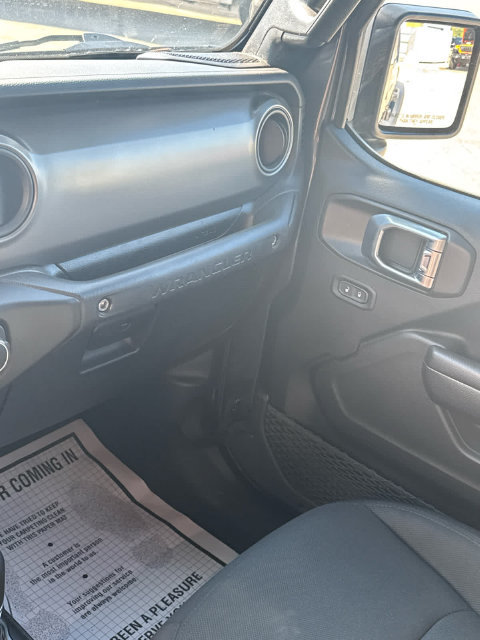 Used 2022 Jeep Wrangler Unlimited Sport AWD/4WD image 31