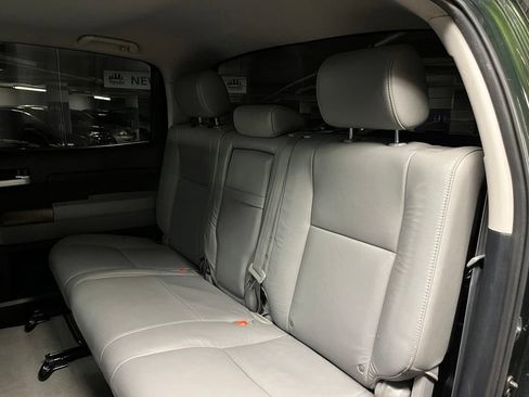 Used 2011 Toyota Tundra Limited w/ Memory Pkg AWD/4WD image 24