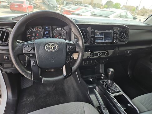 Used 2020 Toyota Tacoma SR image 7