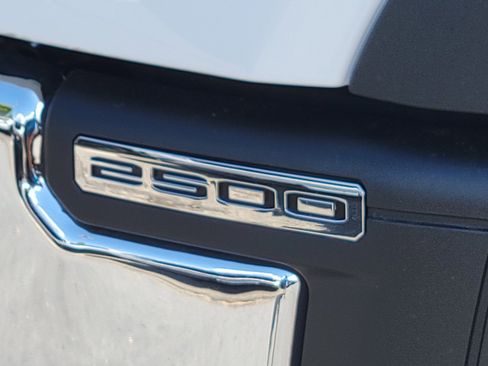 New 2025 GMC Sierra 2500 SLT w/ SLT Premium Package image 13