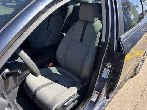 Used 2020 Honda Civic LX image 15