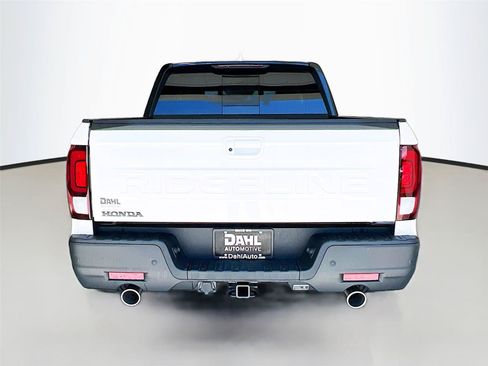 New 2026 Honda Ridgeline Black Edition image 12