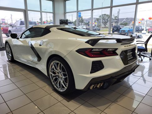 Used 2023 Chevrolet Corvette Stingray Preferred Cpe w/ Z51 Performance Package image 7