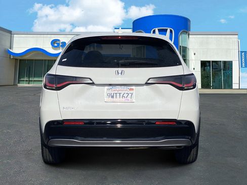 Certified 2026 Honda HR-V EX-L image 5