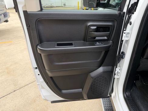 Used 2021 RAM 1500 Tradesman w/ Chrome Appearance Group RWD image 23