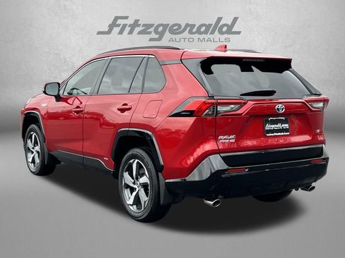 Used 2023 Toyota RAV4 SE image 8