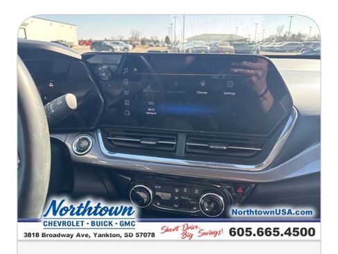 Used 2024 Chevrolet Trax ACTIV image 37