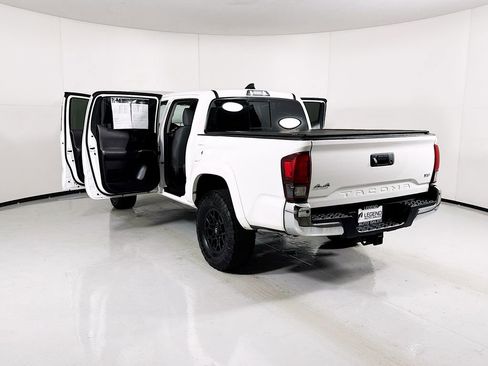 Used 2020 Toyota Tacoma SR5 image 24